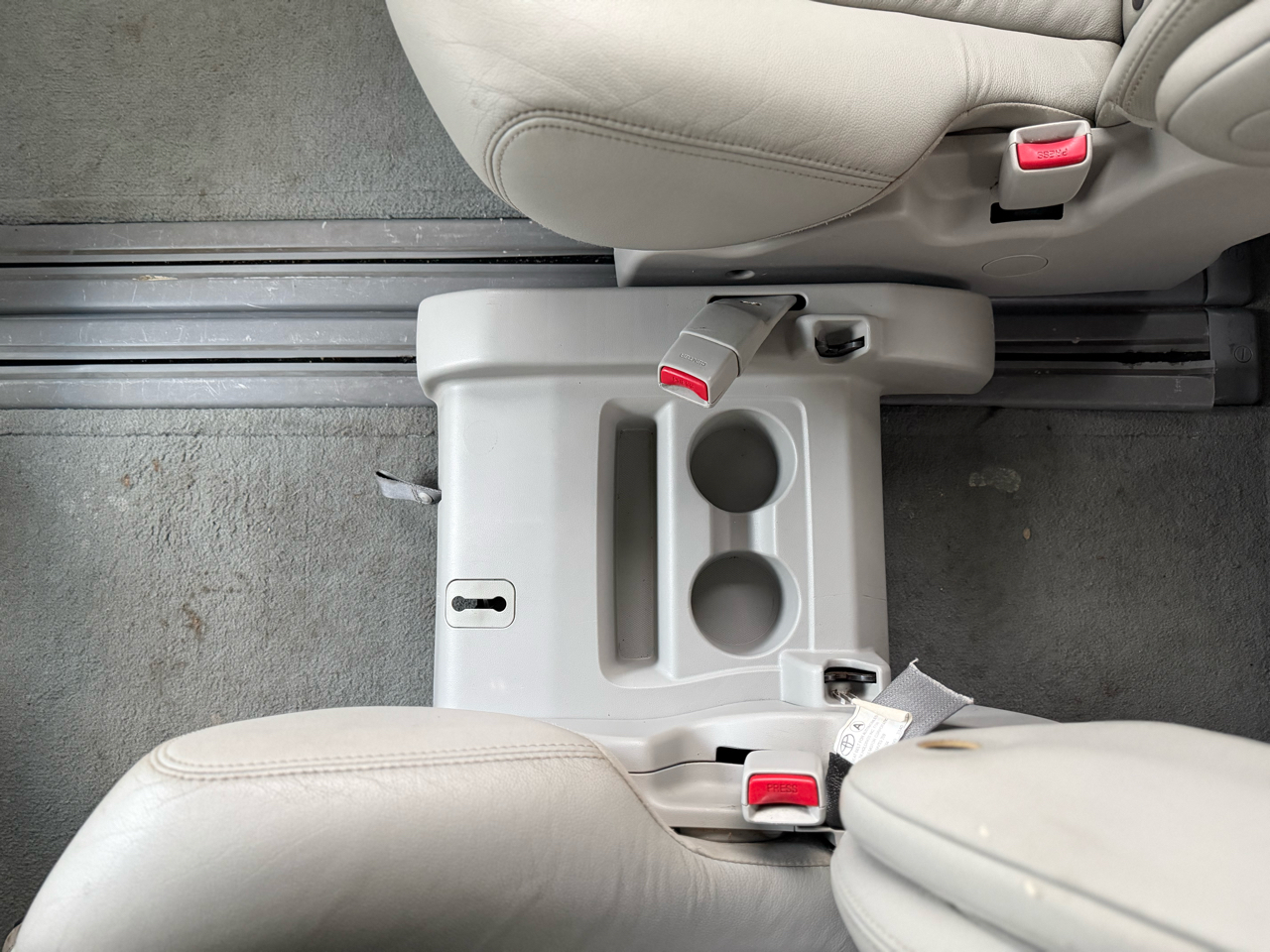 Toyota Sienna XLE FWD 8-Passenger V6 2014