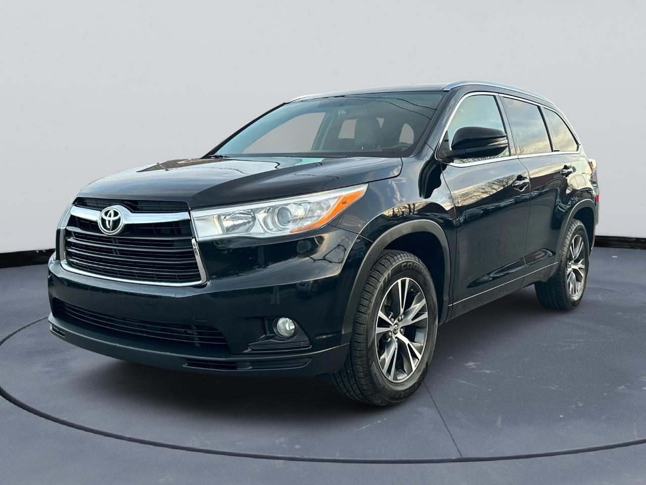 Toyota Highlander XLE FWD V6 2016