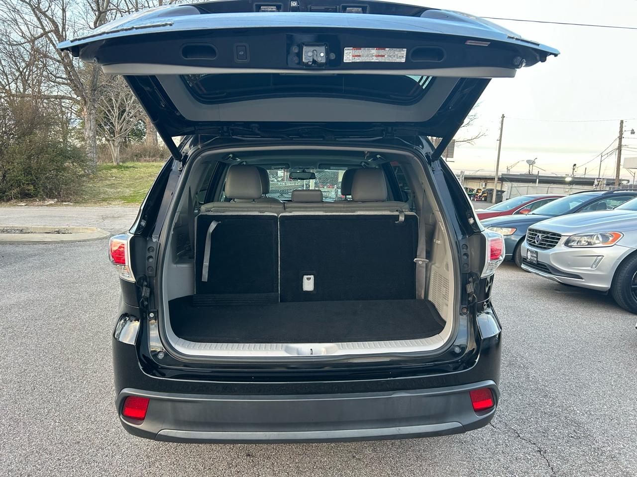 Toyota Highlander XLE FWD V6 2016