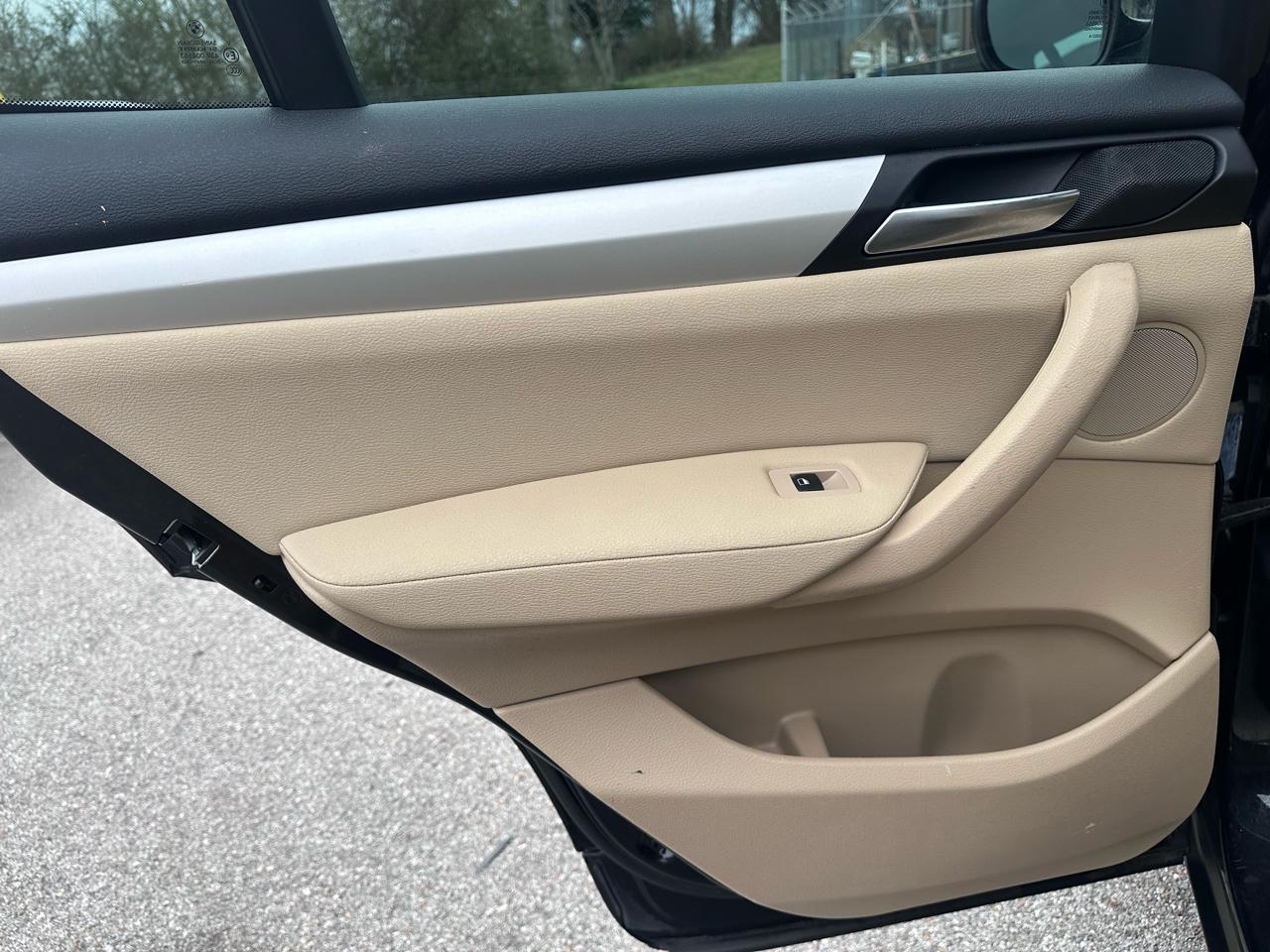 BMW X3 xDrive28i 2011