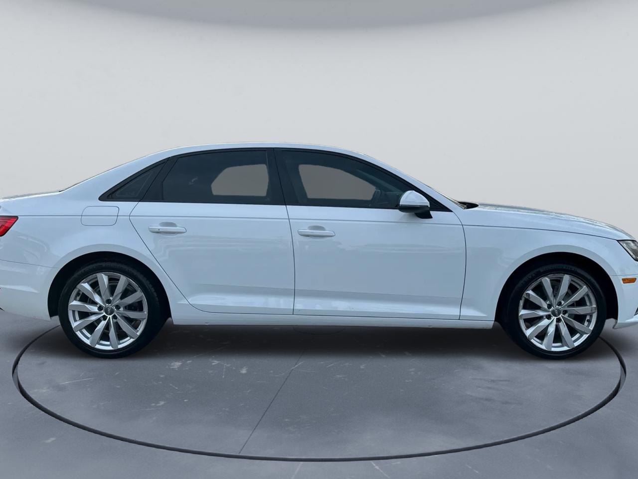 Audi A4 2.0T Premium Sedan 2017