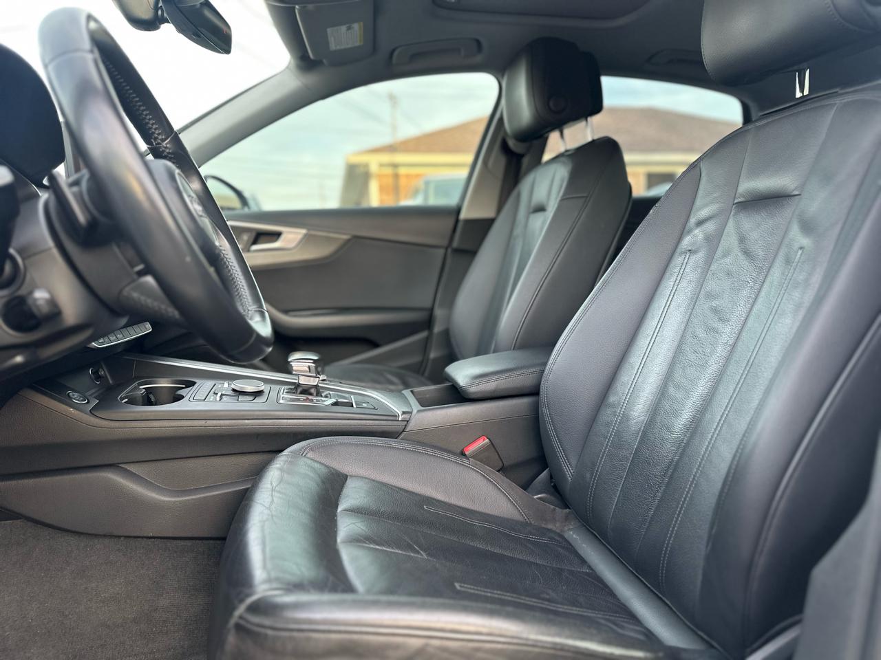 Audi A4 2.0T Premium Sedan 2017