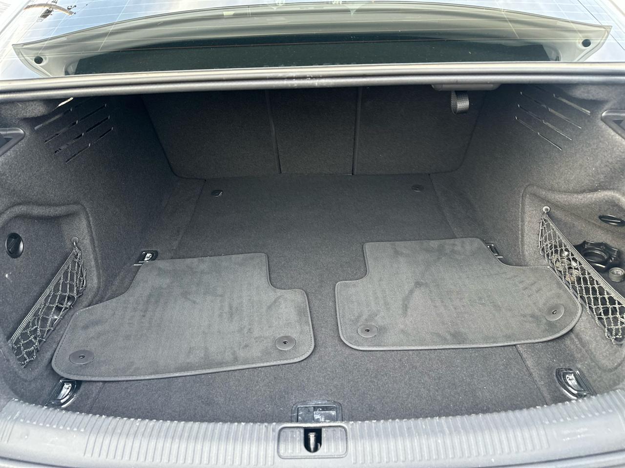 Audi A4 2.0T Premium Sedan 2017