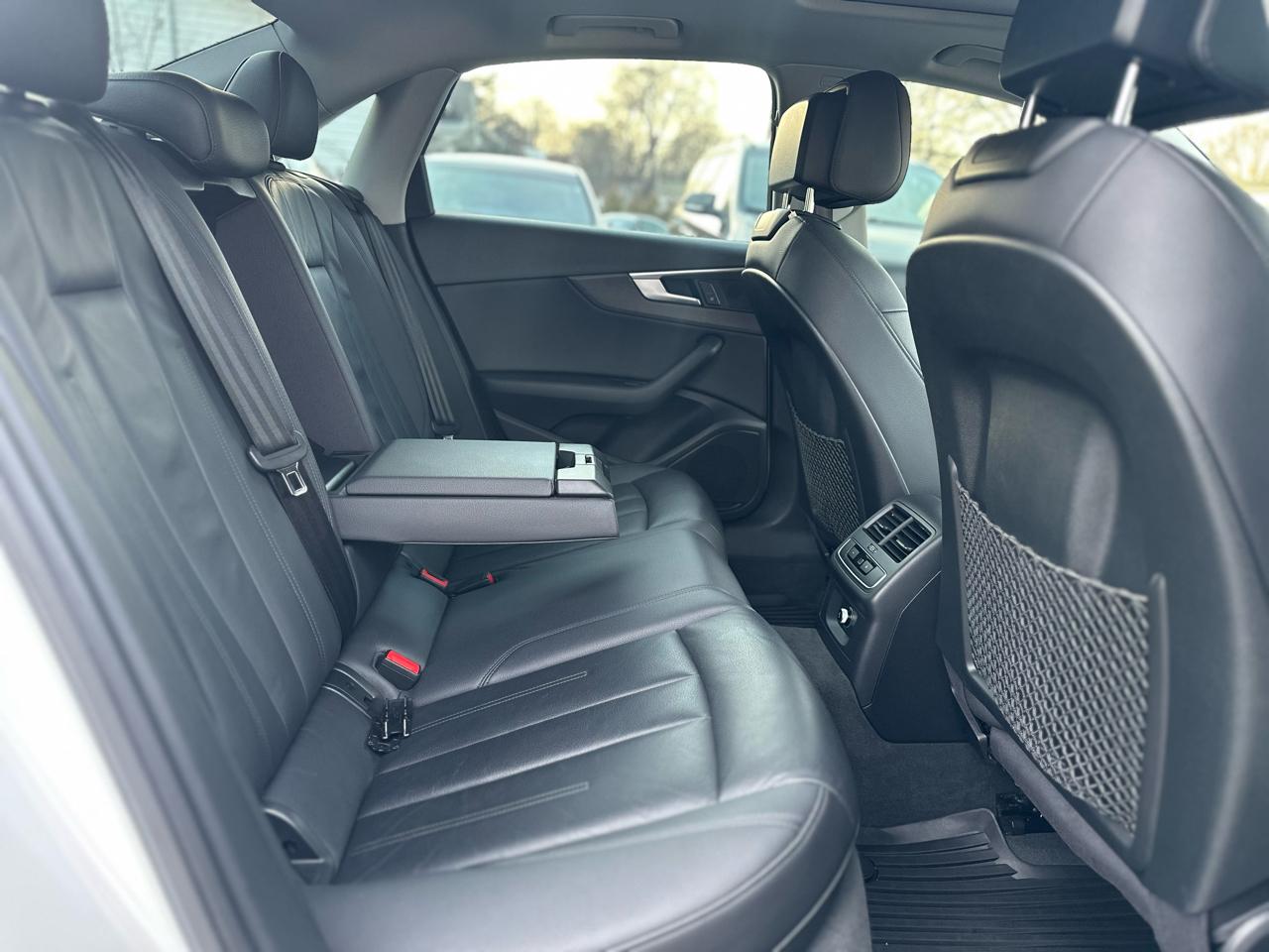 Audi A4 2.0T Premium Sedan 2017