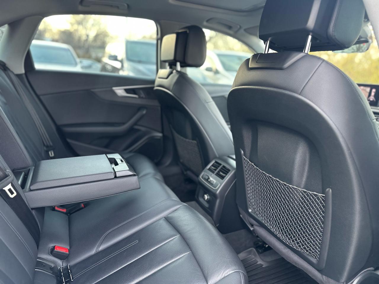 Audi A4 2.0T Premium Sedan 2017