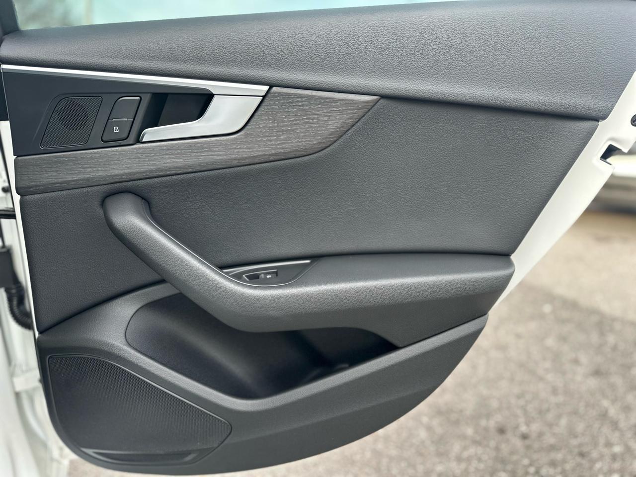 Audi A4 2.0T Premium Sedan 2017