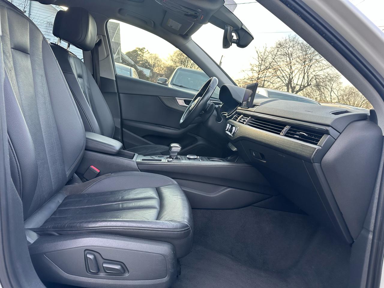 Audi A4 2.0T Premium Sedan 2017