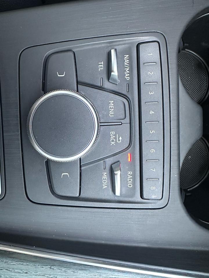 Audi A4 2.0T Premium Sedan 2017