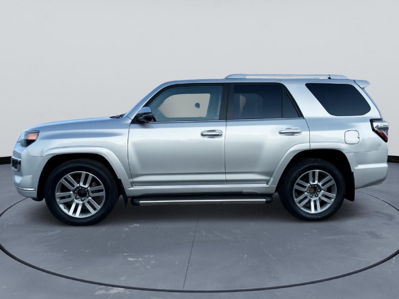 Toyota 4Runner SR5 4WD 2015