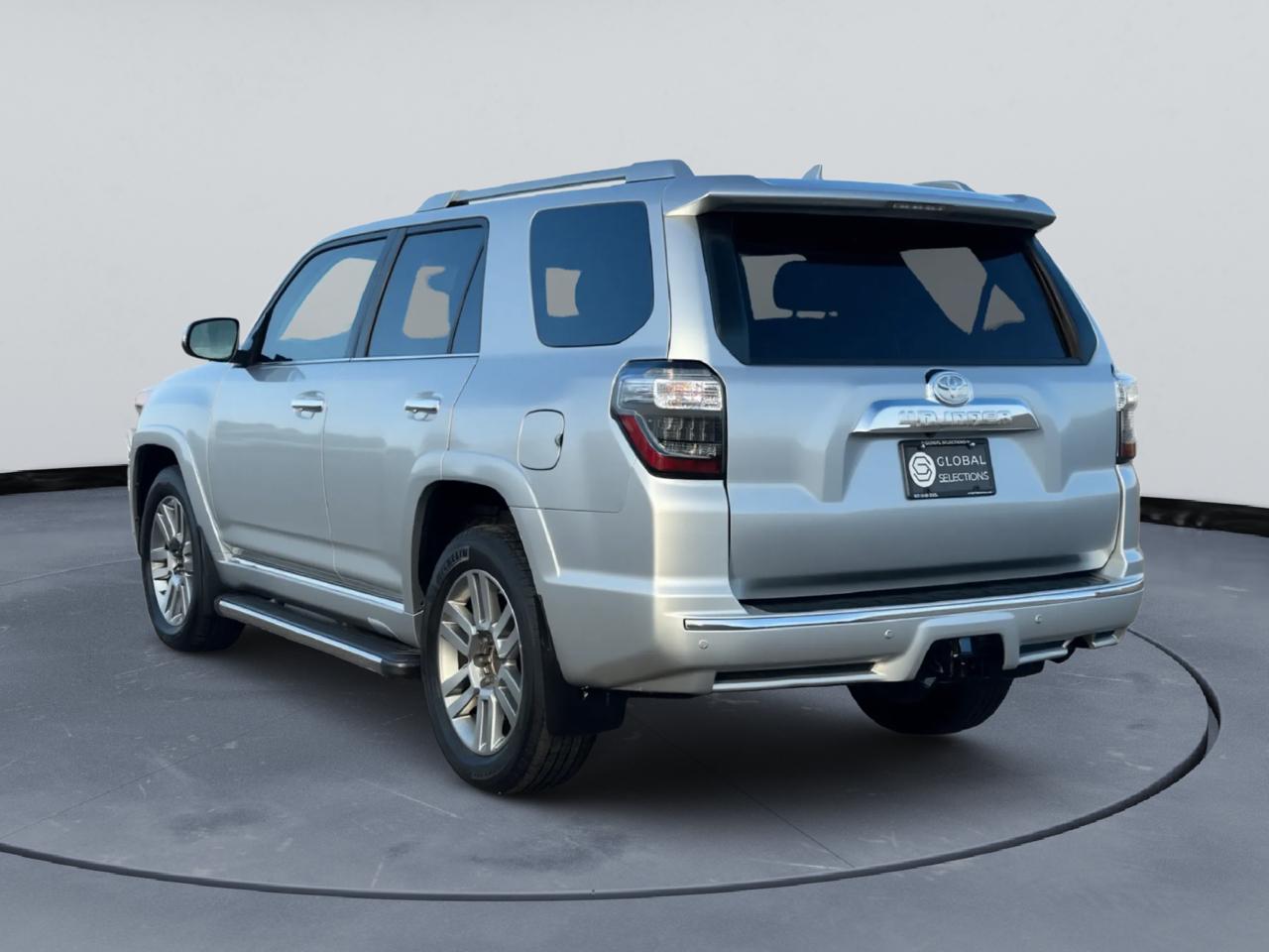 Toyota 4Runner SR5 4WD 2015