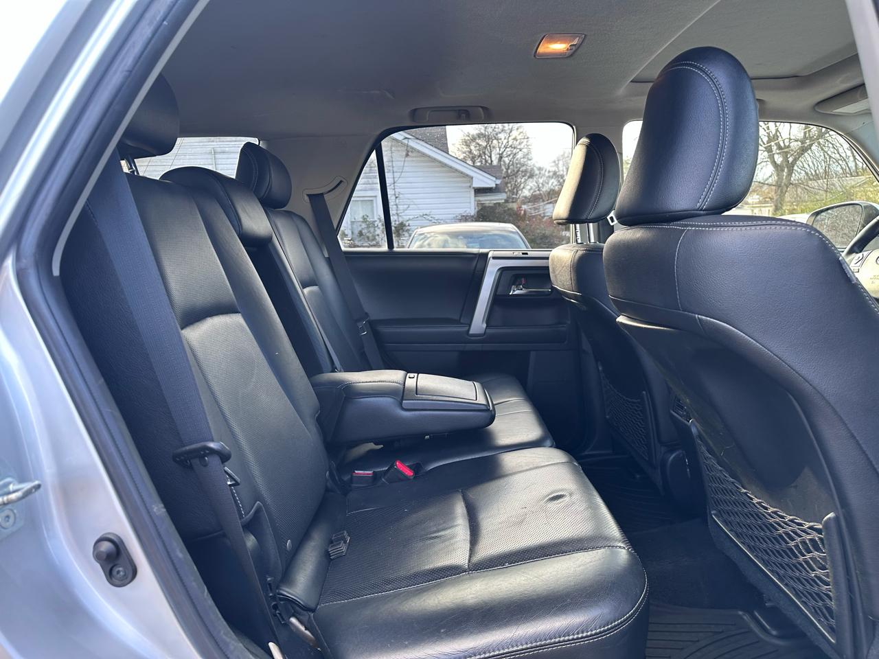 Toyota 4Runner SR5 4WD 2015