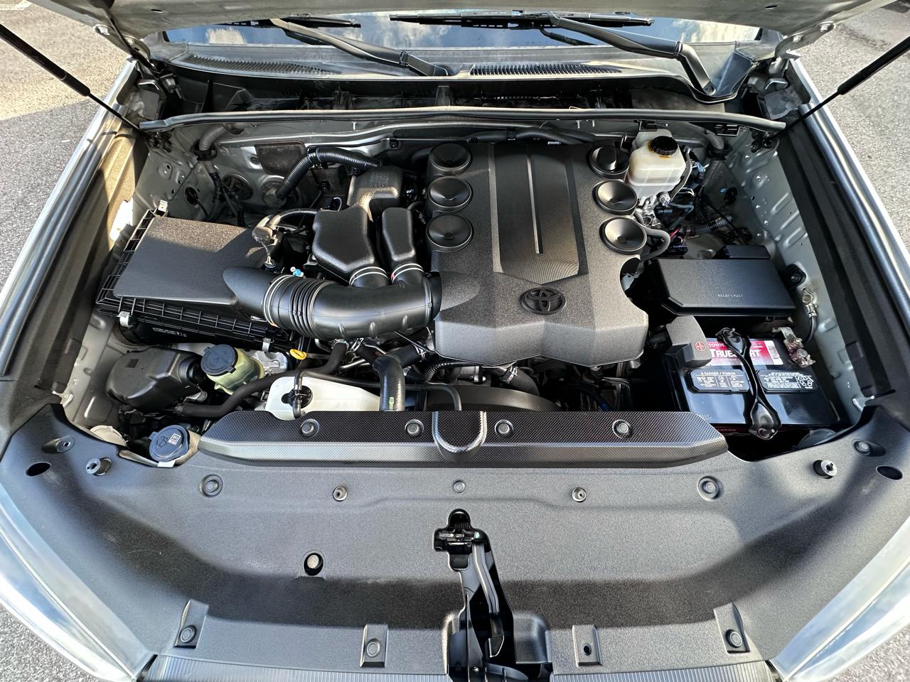 Toyota 4Runner SR5 4WD 2015