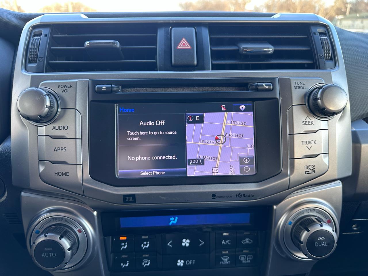 Toyota 4Runner SR5 4WD 2015