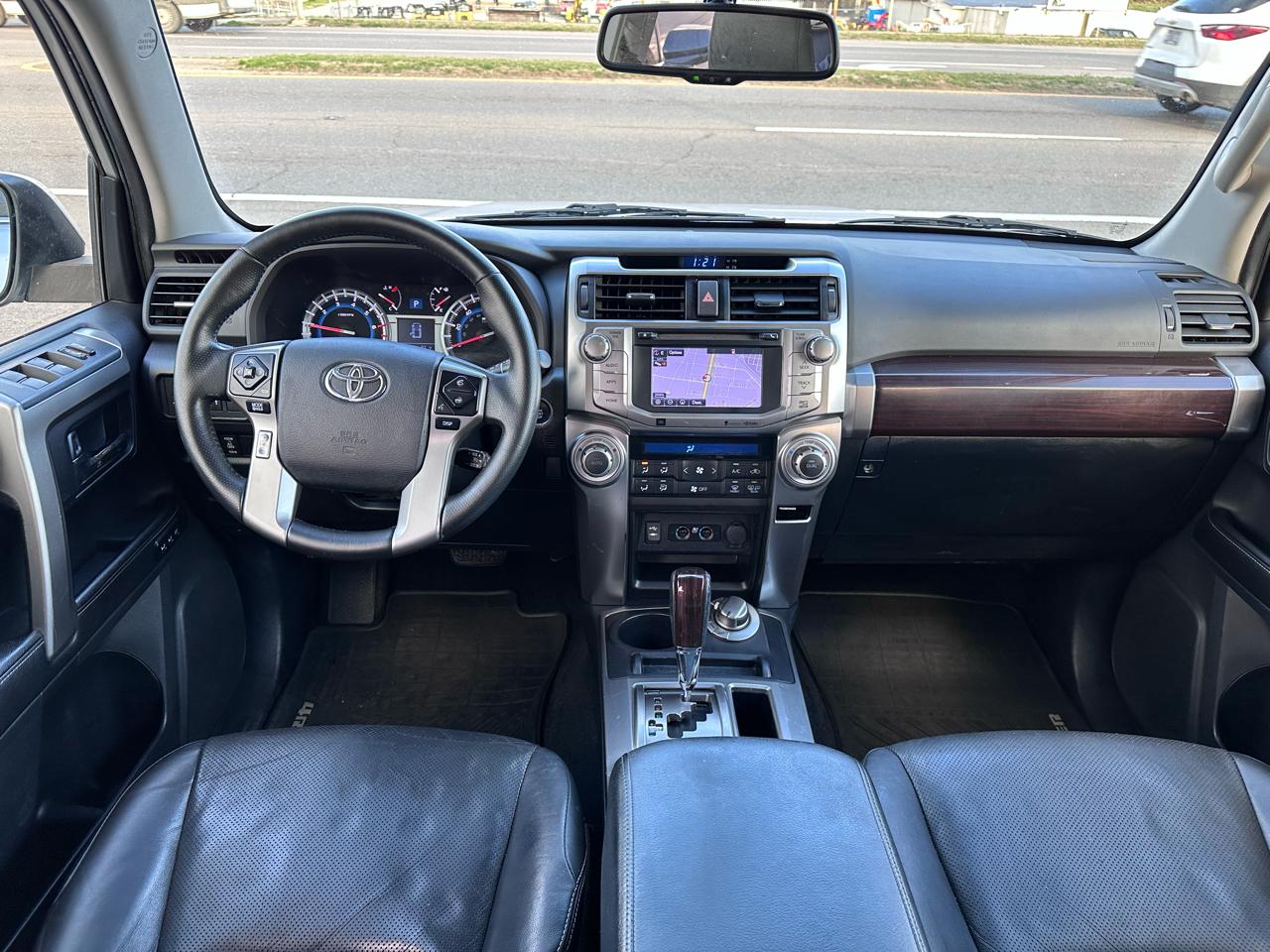 Toyota 4Runner SR5 4WD 2015