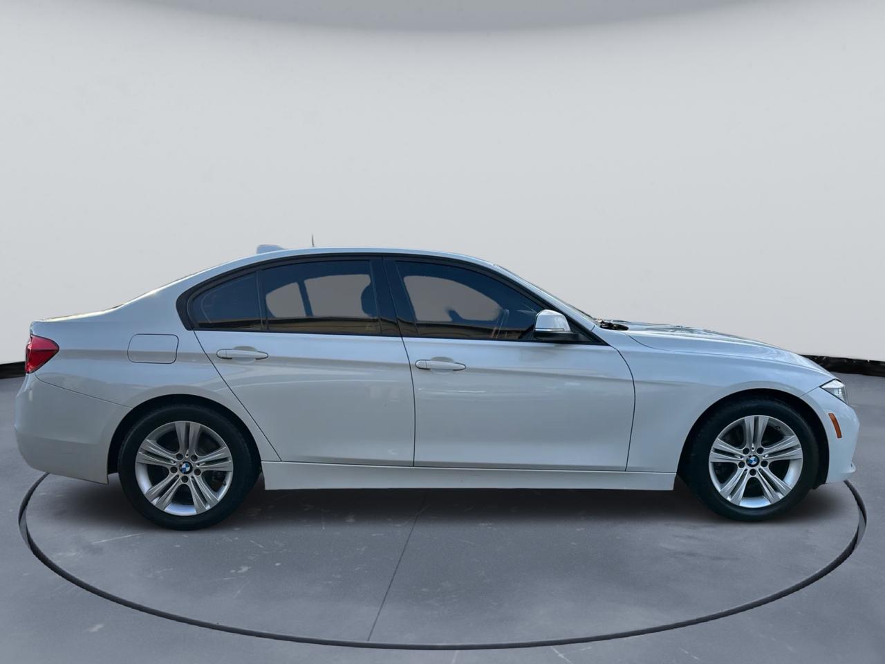 BMW 3-Series 328i Sedan 2016
