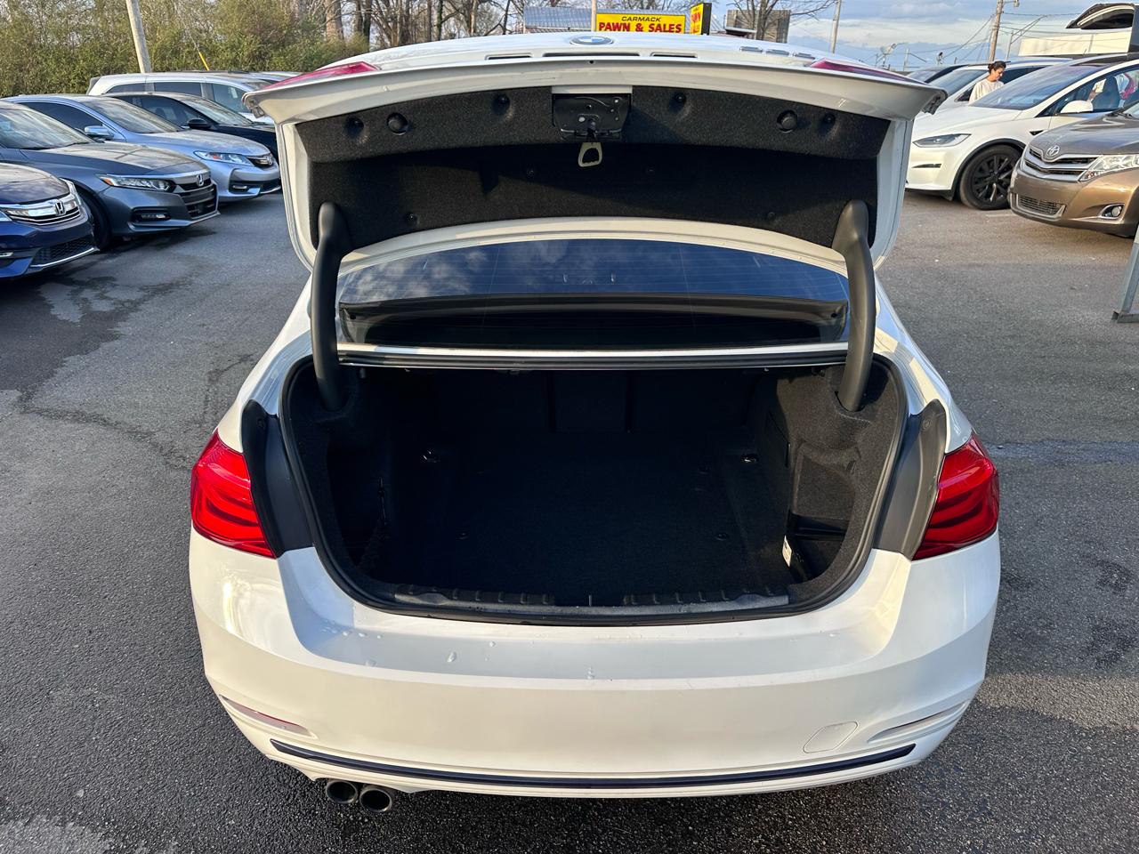 BMW 3-Series 328i Sedan 2016