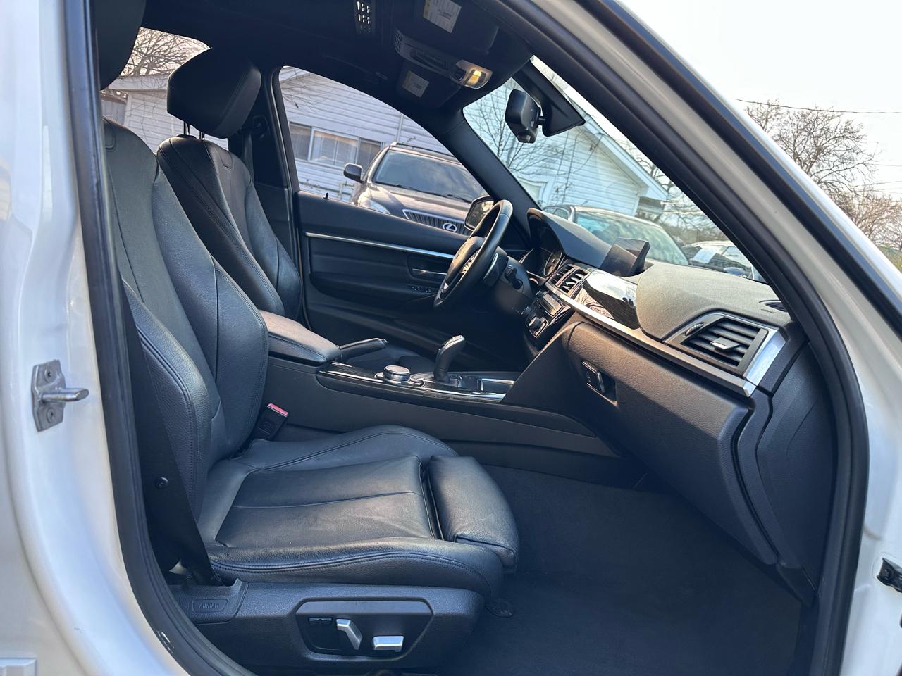 BMW 3-Series 328i Sedan 2016