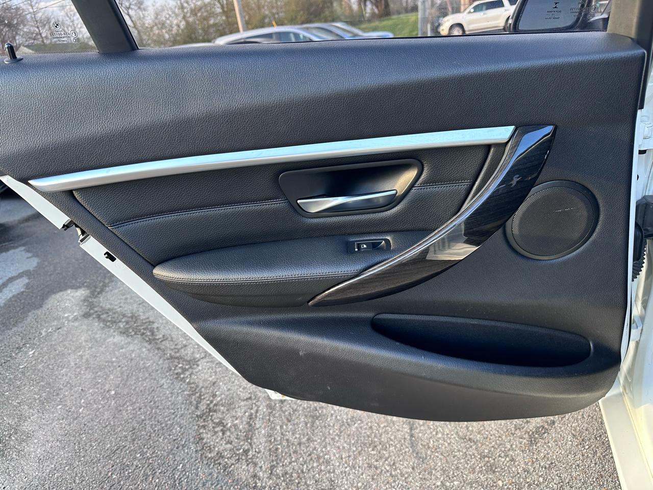 BMW 3-Series 328i Sedan 2016