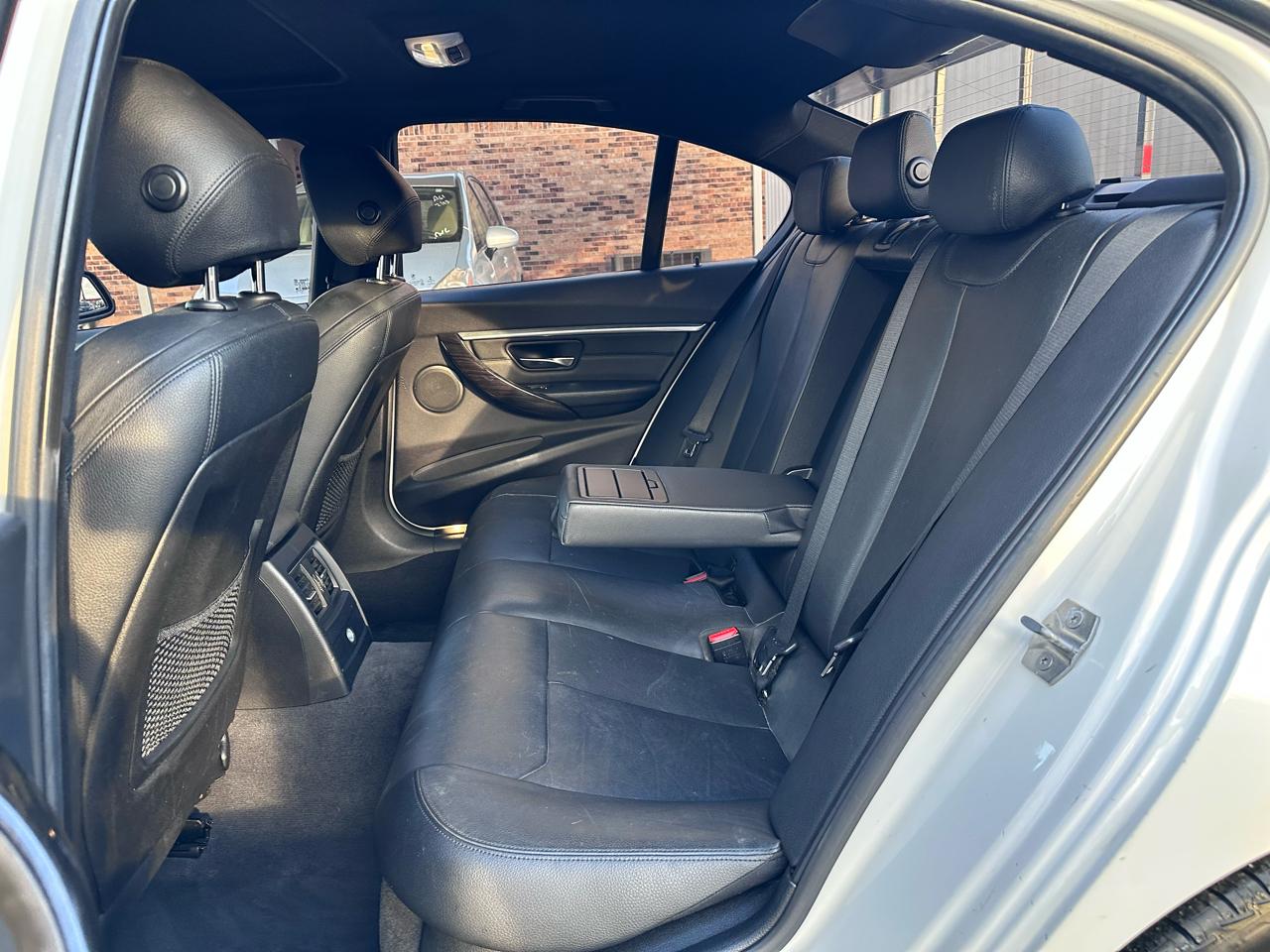 BMW 3-Series 328i Sedan 2016