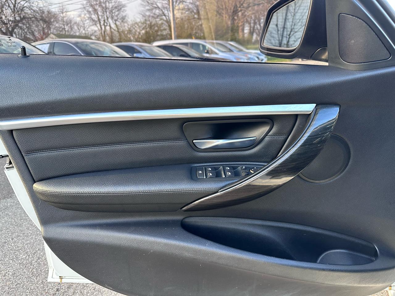 BMW 3-Series 328i Sedan 2016