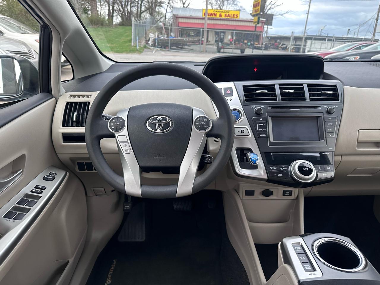 Toyota Prius V Three 2014