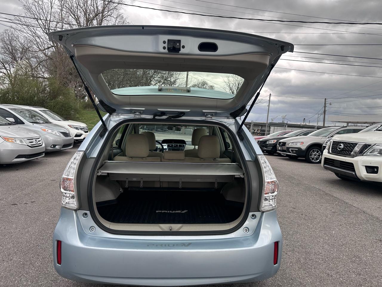 Toyota Prius V Three 2014