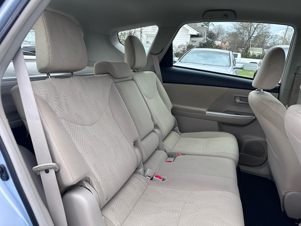 Toyota Prius V Three 2014