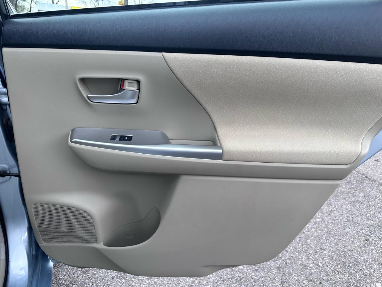 Toyota Prius V Three 2014