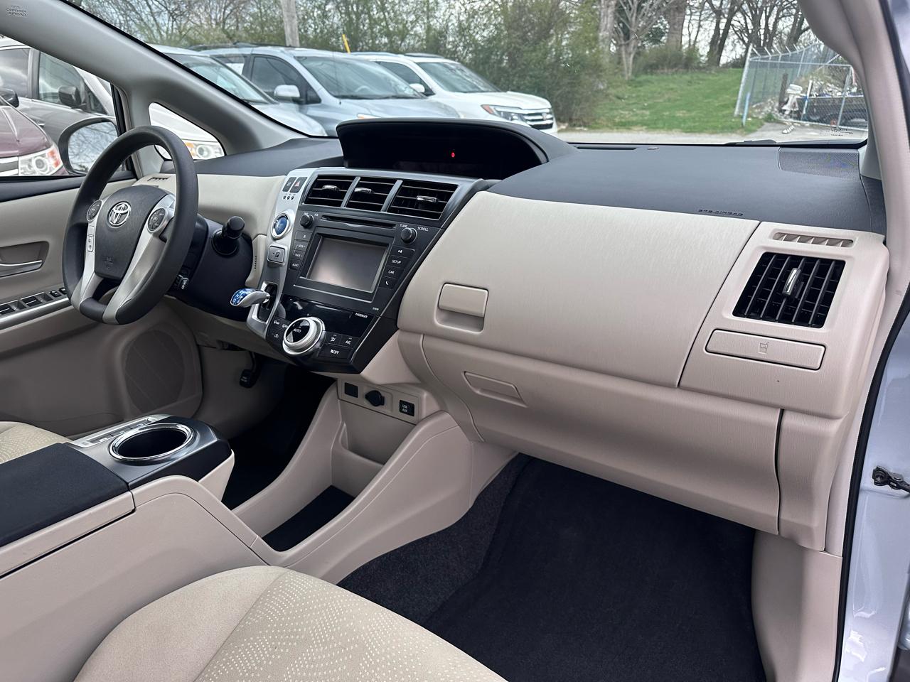 Toyota Prius V Three 2014