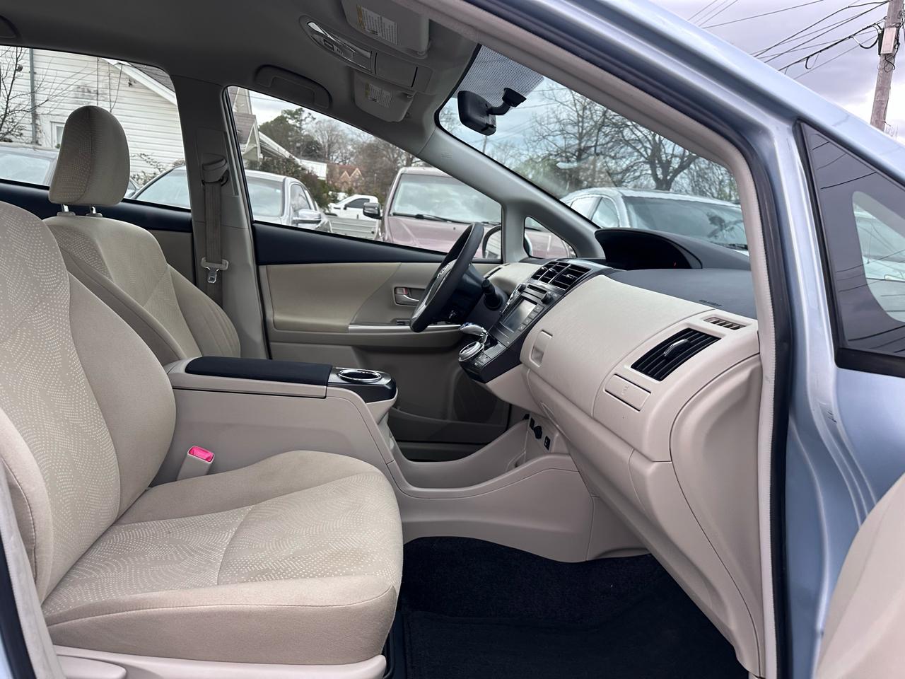 Toyota Prius V Three 2014