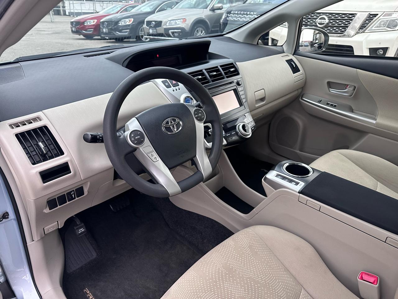 Toyota Prius V Three 2014