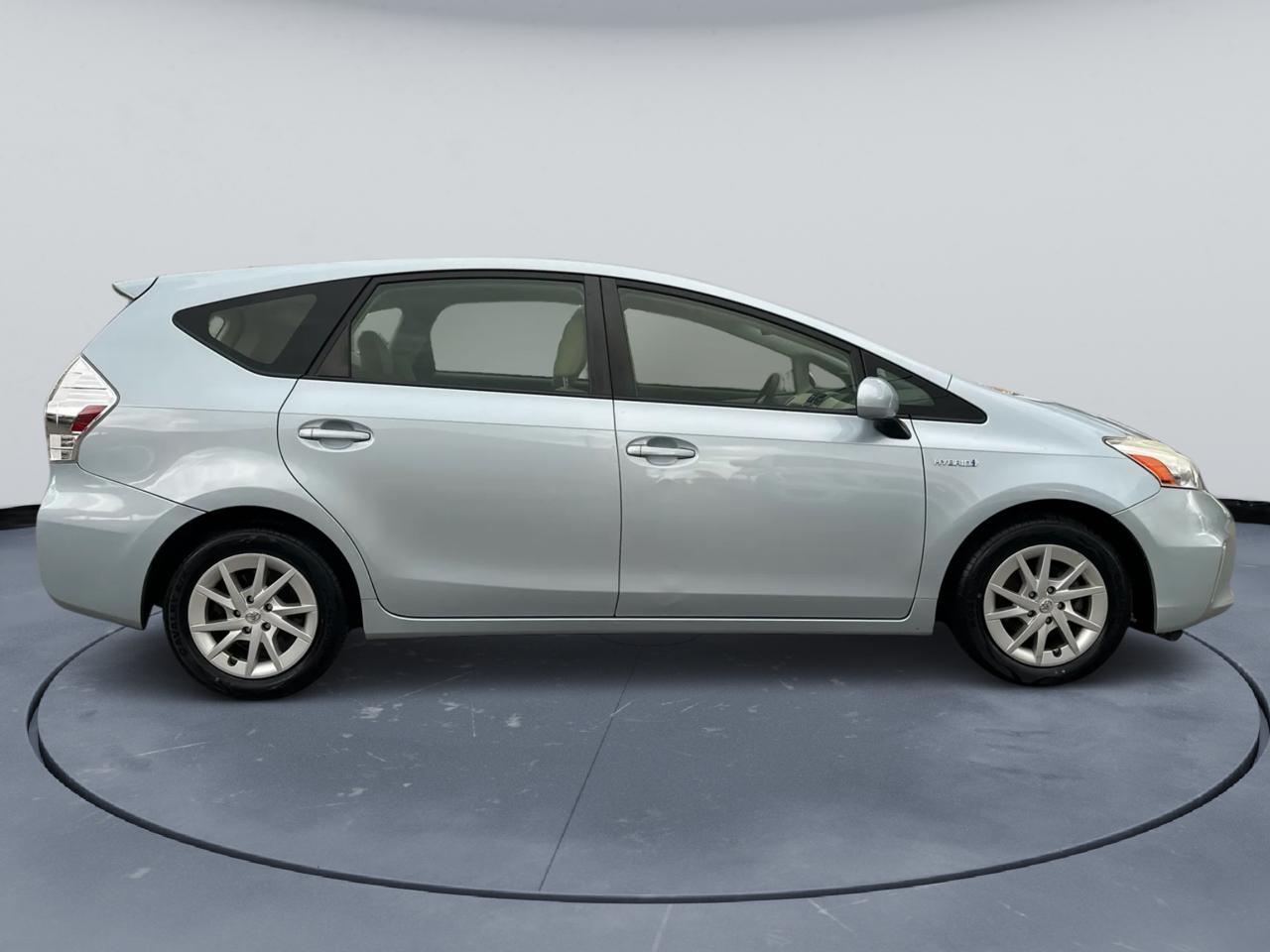 Toyota Prius V Three 2014