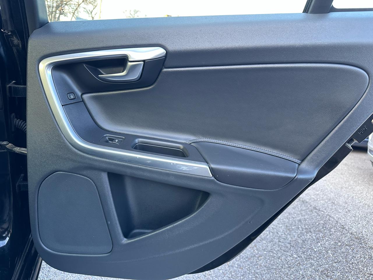 Volvo S60 2.5 Premier 4WD 2015