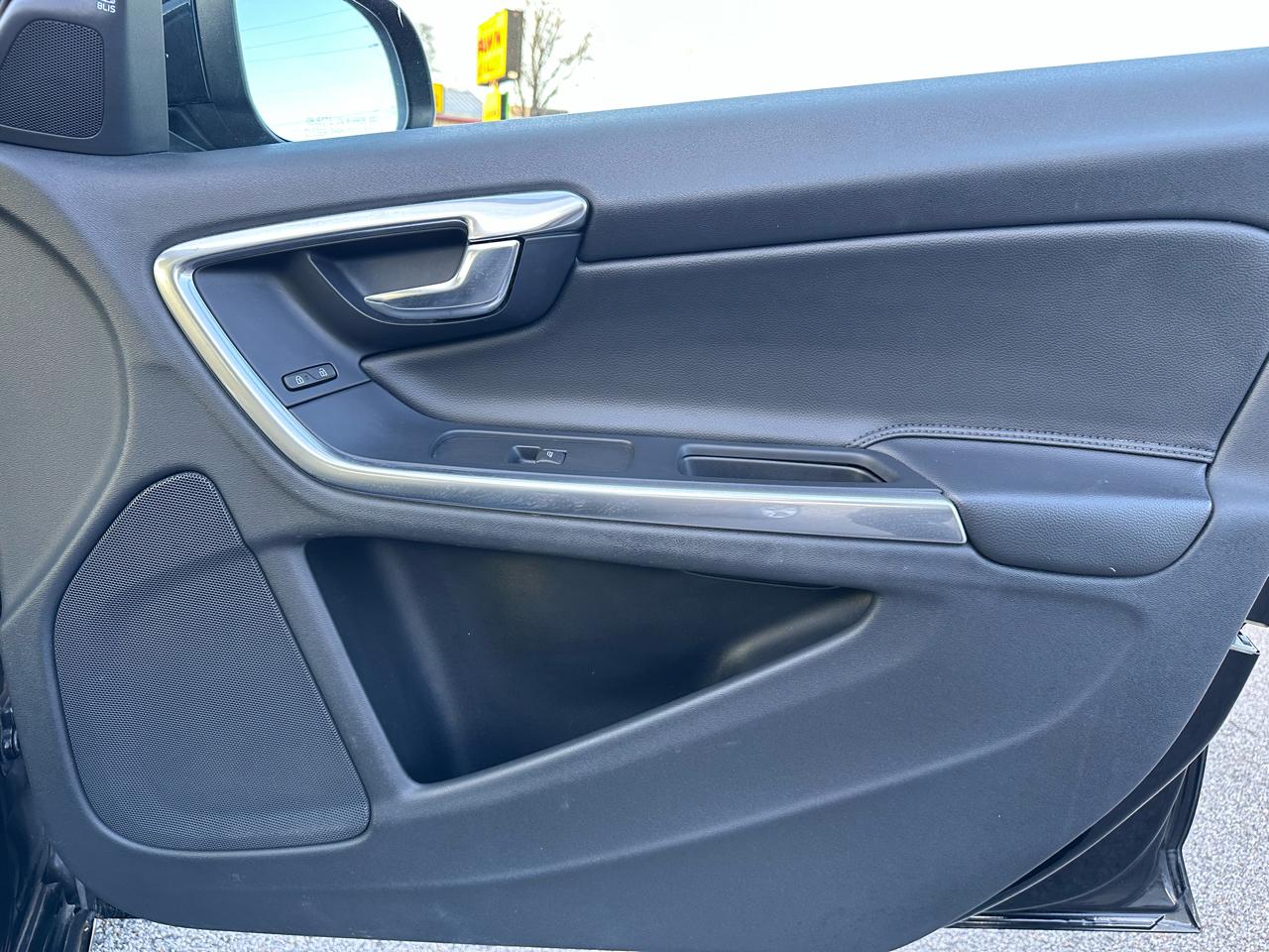 Volvo S60 2.5 Premier 4WD 2015