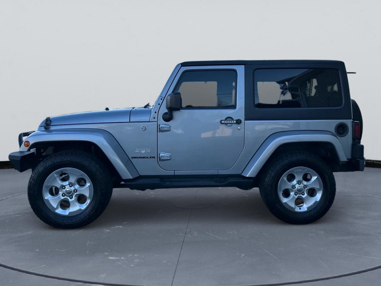 Jeep Wrangler Sahara 4WD 2013