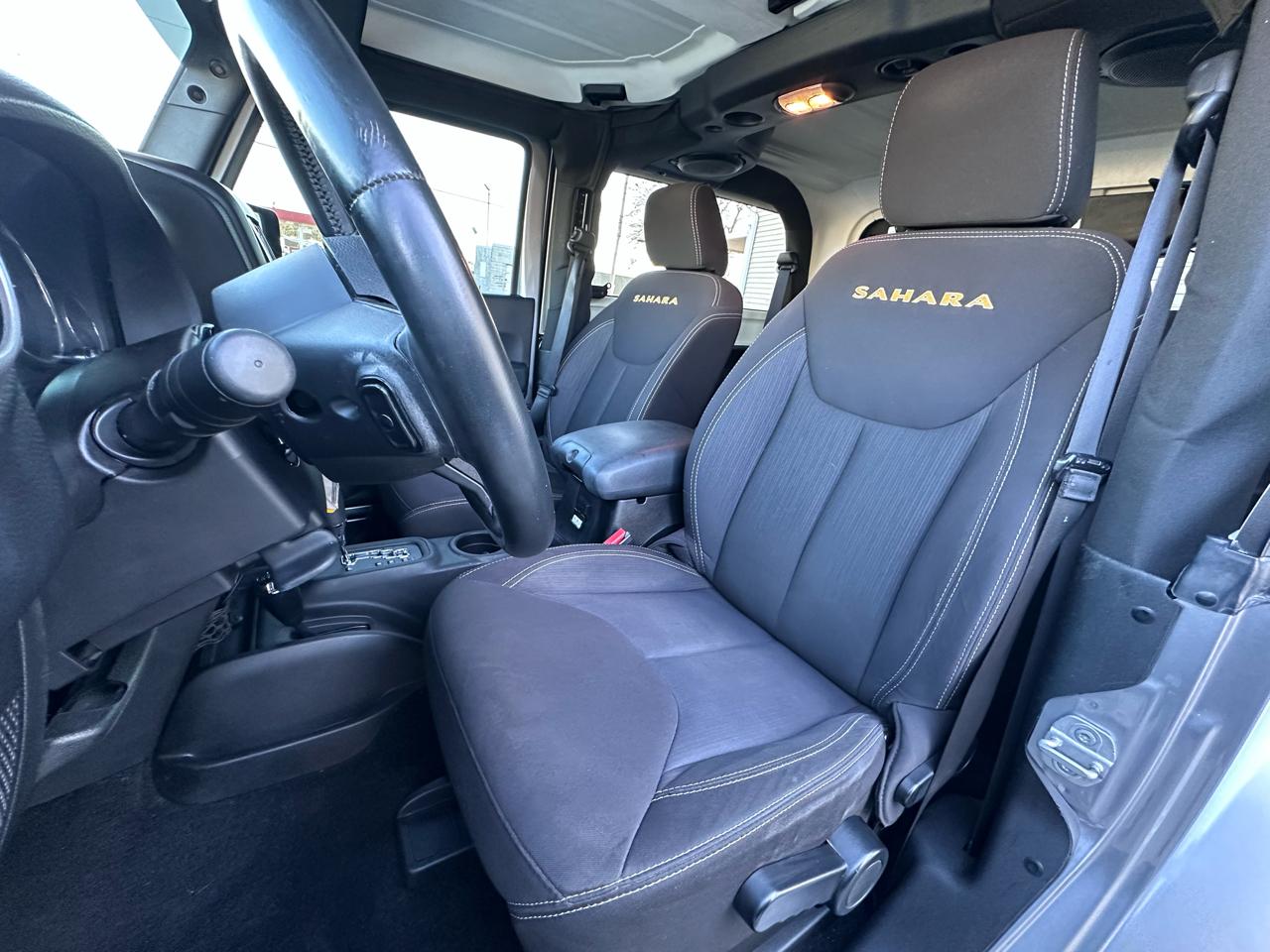 Jeep Wrangler Sahara 4WD 2013