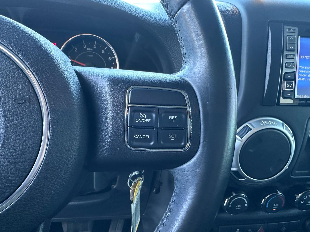 Jeep Wrangler Sahara 4WD 2013