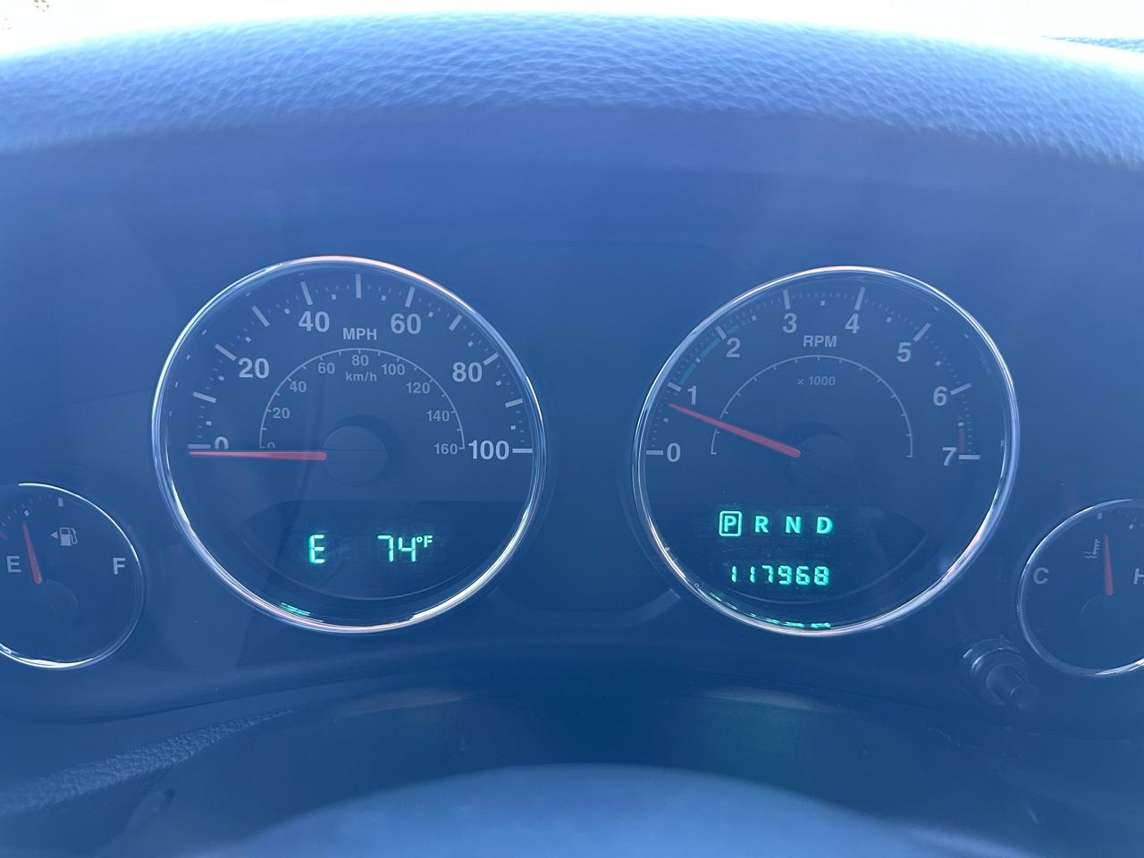 Jeep Wrangler Sahara 4WD 2013