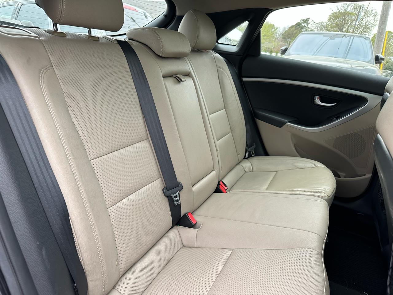 Hyundai Elantra GT A/T 2013