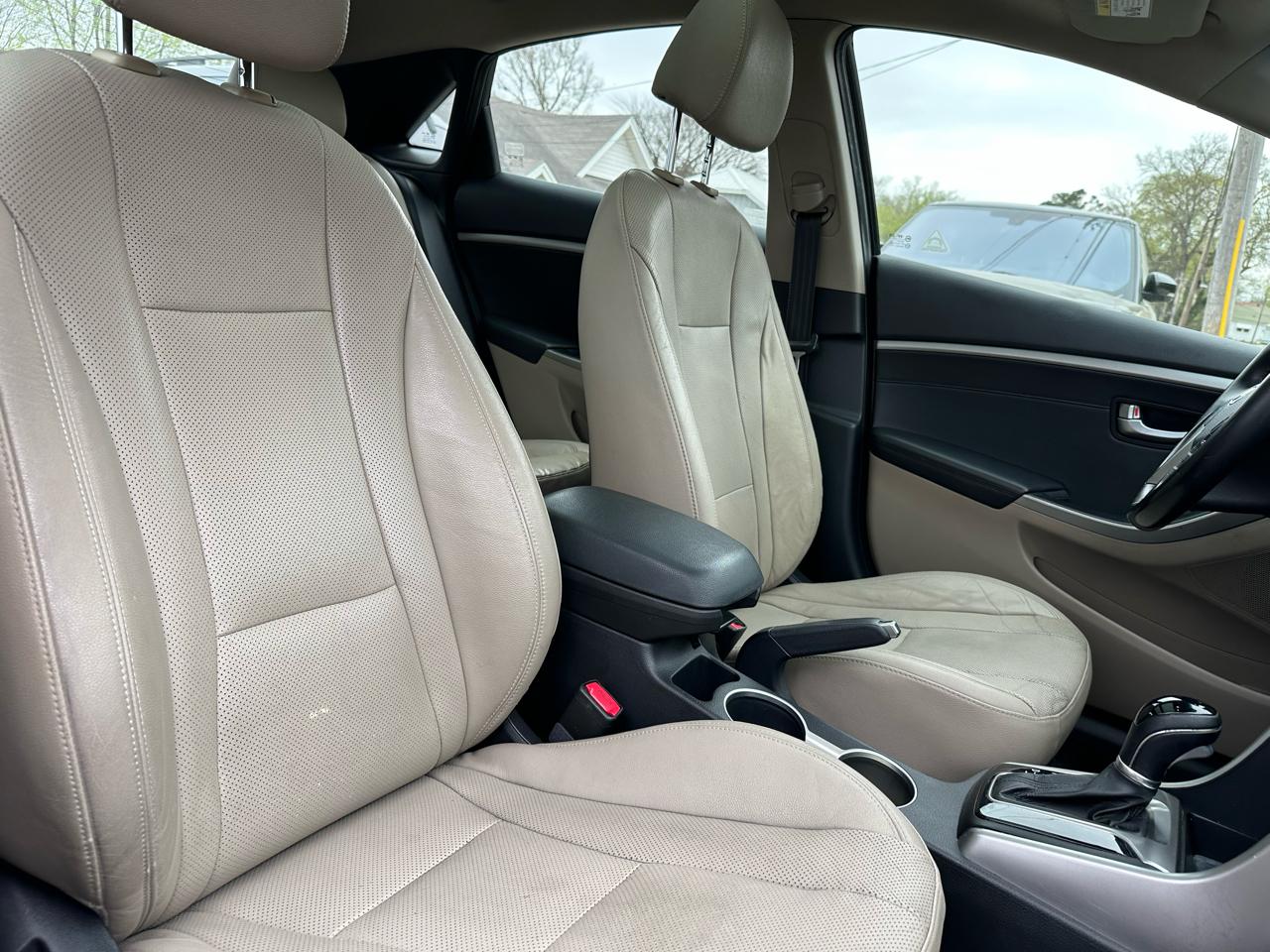 Hyundai Elantra GT A/T 2013