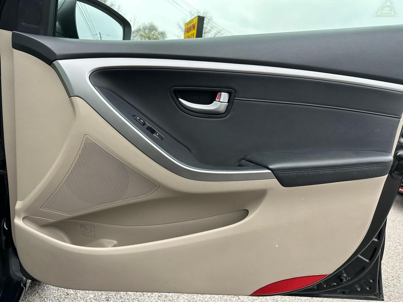 Hyundai Elantra GT A/T 2013