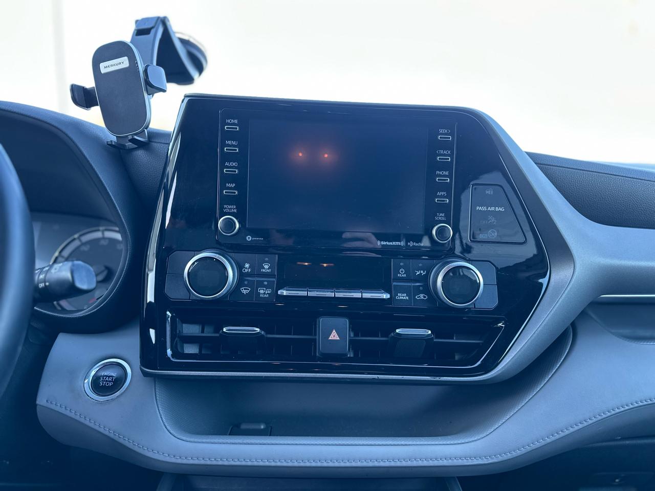 Toyota Highlander LE FWD V6 2020