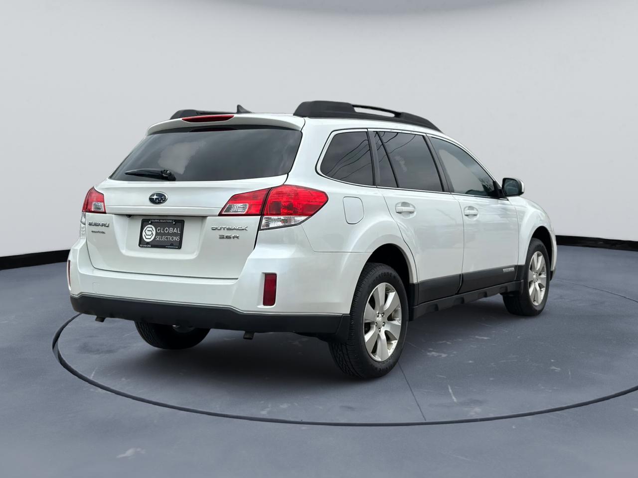 Subaru Outback 3.6R Limited 2011