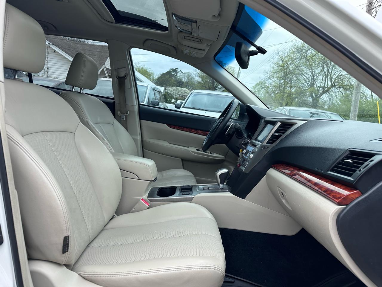 Subaru Outback 3.6R Limited 2011