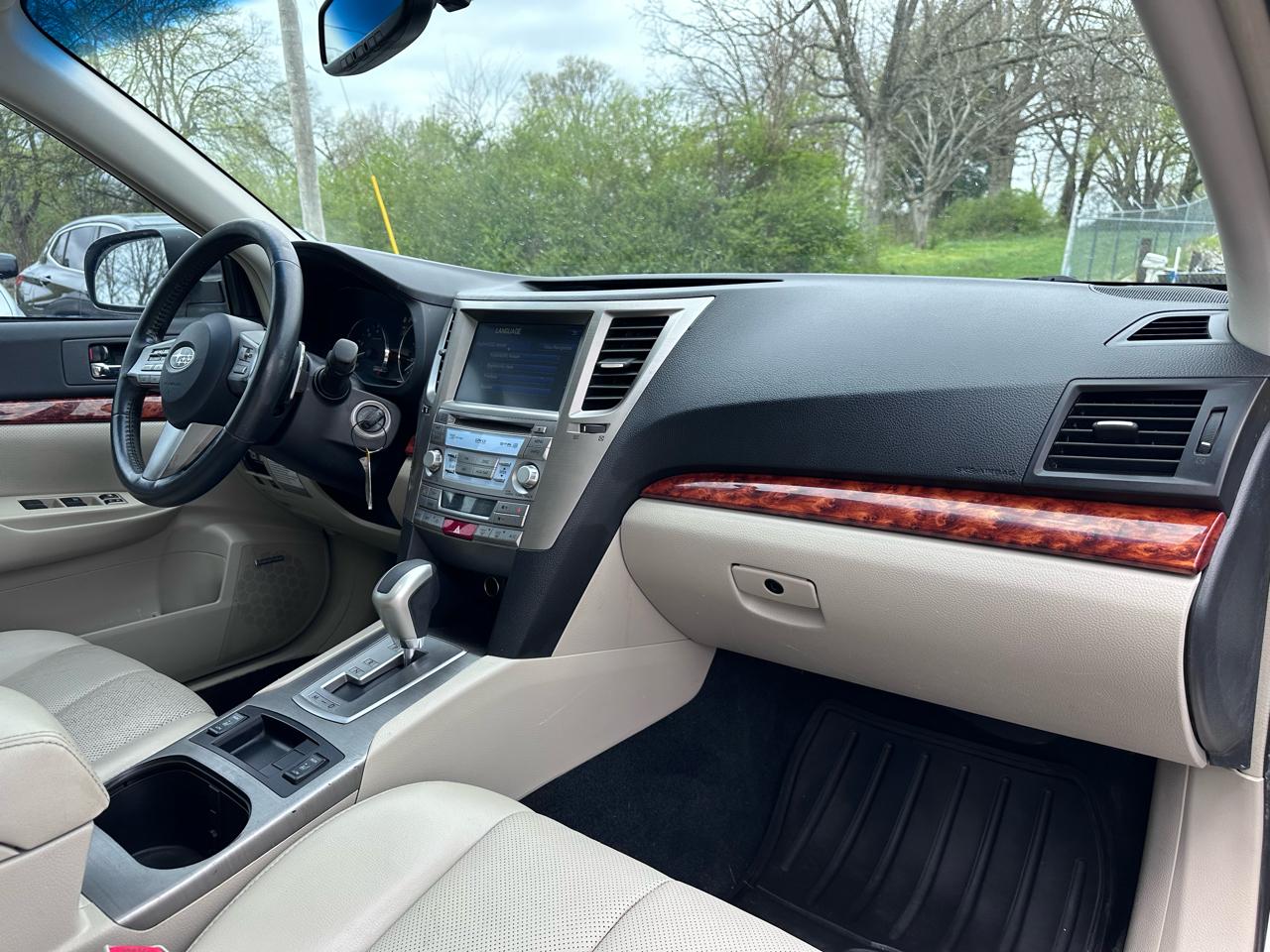 Subaru Outback 3.6R Limited 2011