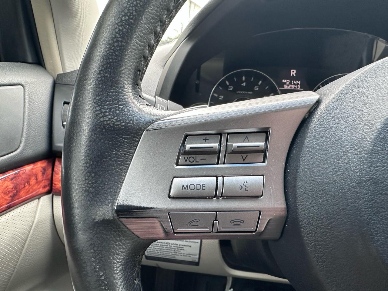 Subaru Outback 3.6R Limited 2011