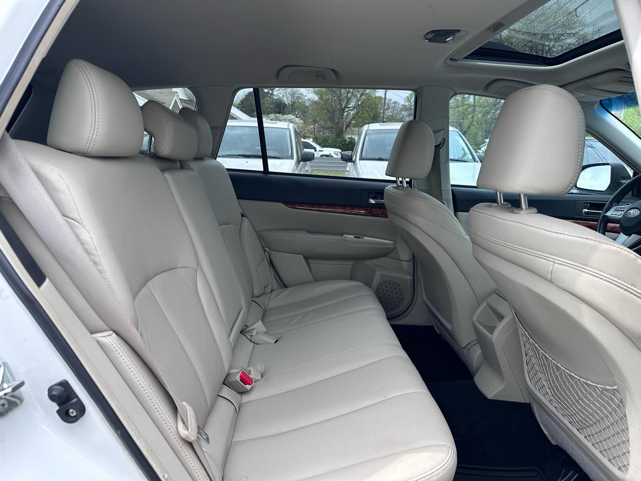 Subaru Outback 3.6R Limited 2011