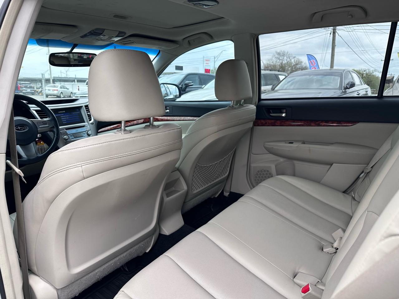 Subaru Outback 3.6R Limited 2011