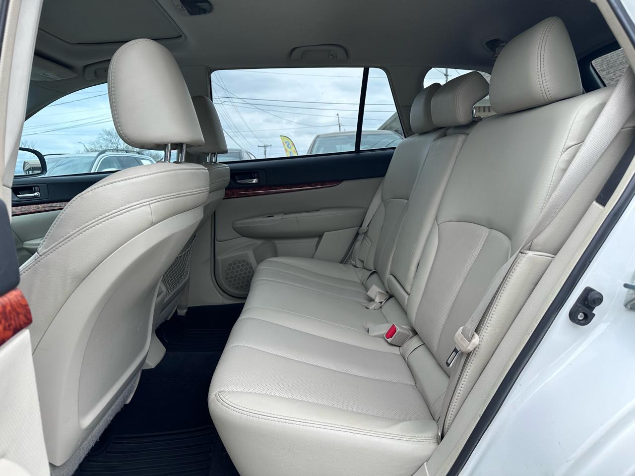 Subaru Outback 3.6R Limited 2011