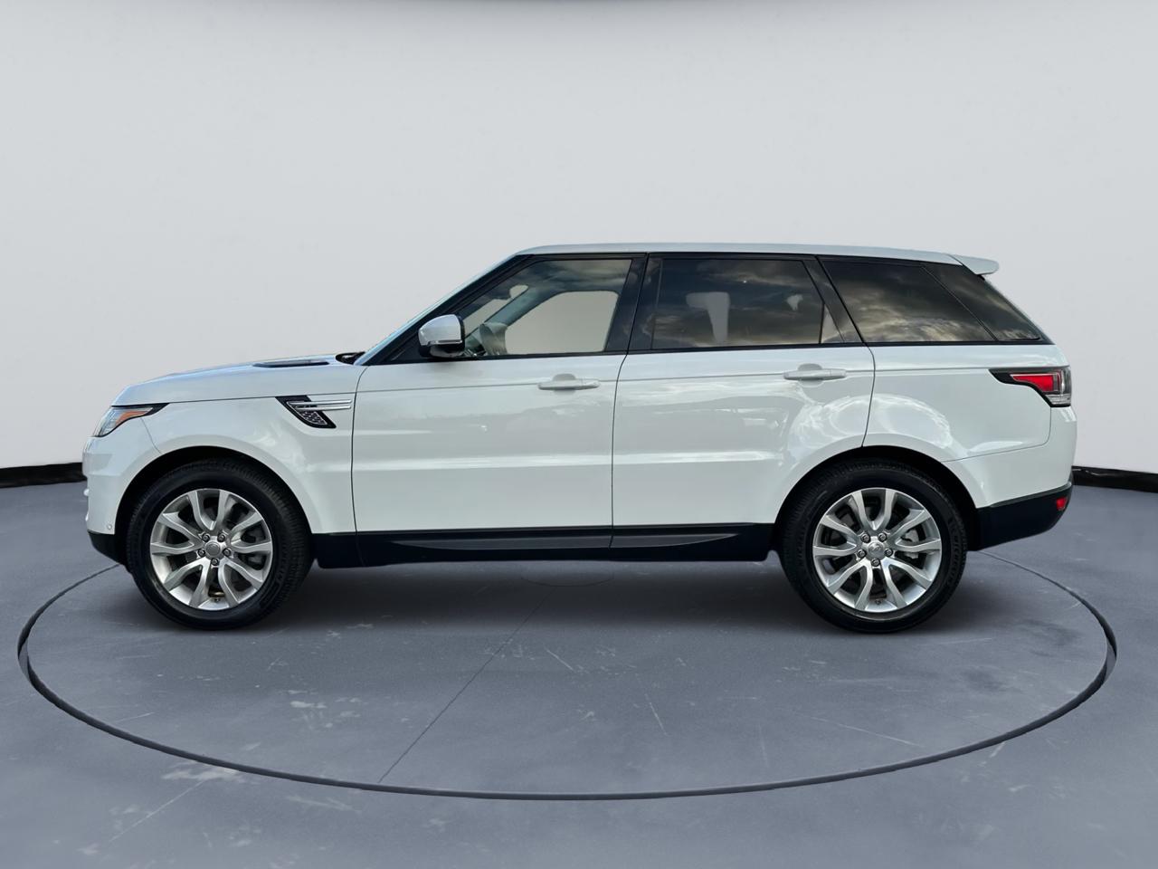 Land Rover Range Rover Sport 3.0L V6 Supercharged SE 2014